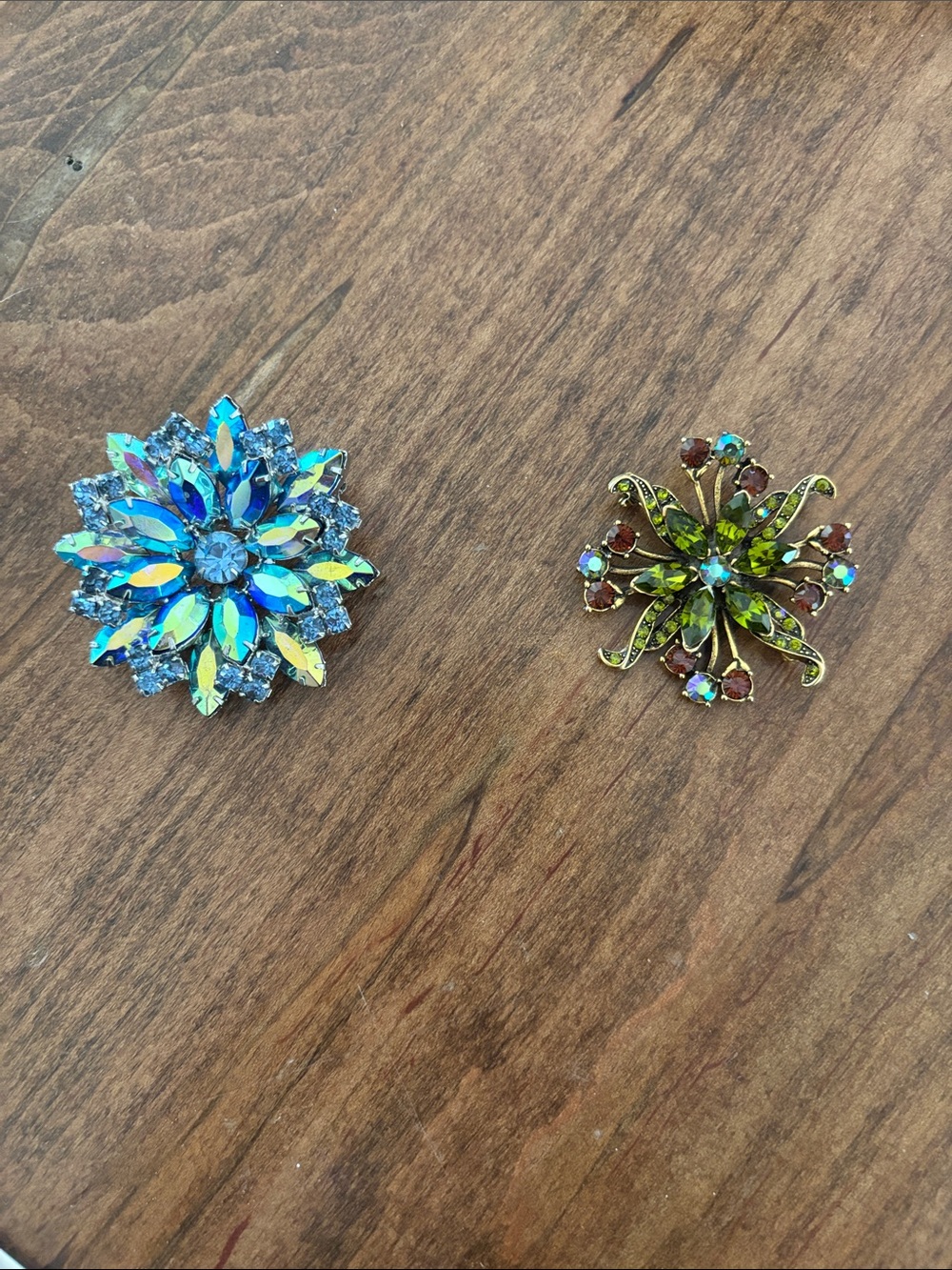 vintage brooch (set of 2) silver and gold